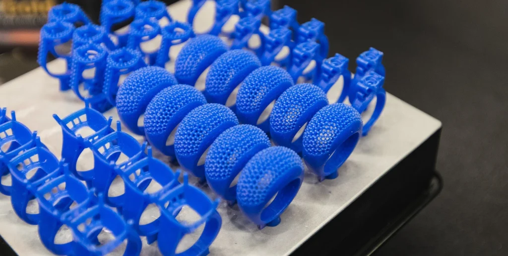 How DLP 3D Printers Are Revolutionizing Jewelry Production in India 1 DLP 3D printer creating high-precision wax patterns for jewelry production in India